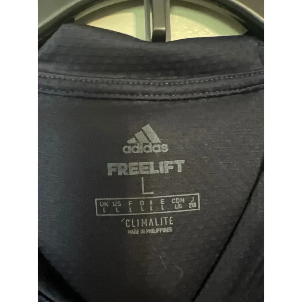 Adidas Short Sleeve Hoodie Mens Large Navy Blue Good Climalite FreeLift Graphic